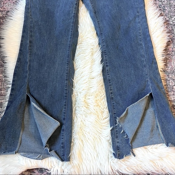 SHEIN Super Stretch High Waisted Split Hem Flare Jeans Curvy Size 2XL - Picture 2 of 8